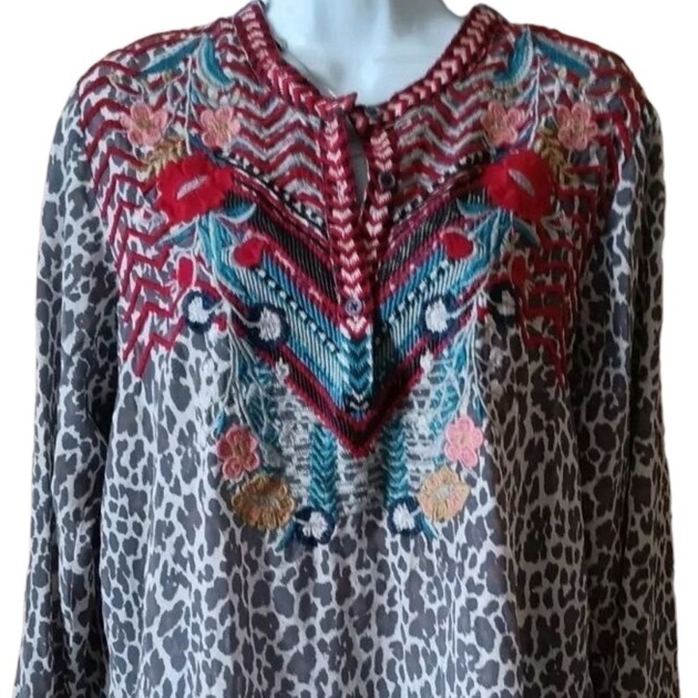 Johnny Was Biya heavily embroidered Navila silk blouse (oversized) NWT RARE - Picture 5 of 12